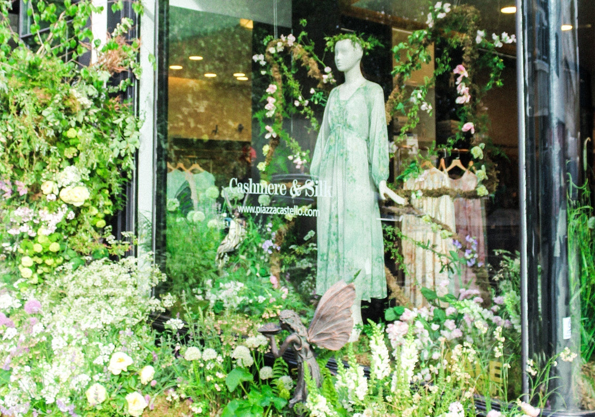 Why Silk Remains the Ultimate Luxury Fabric for Women