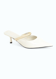Slancio Kitten Heel Pump