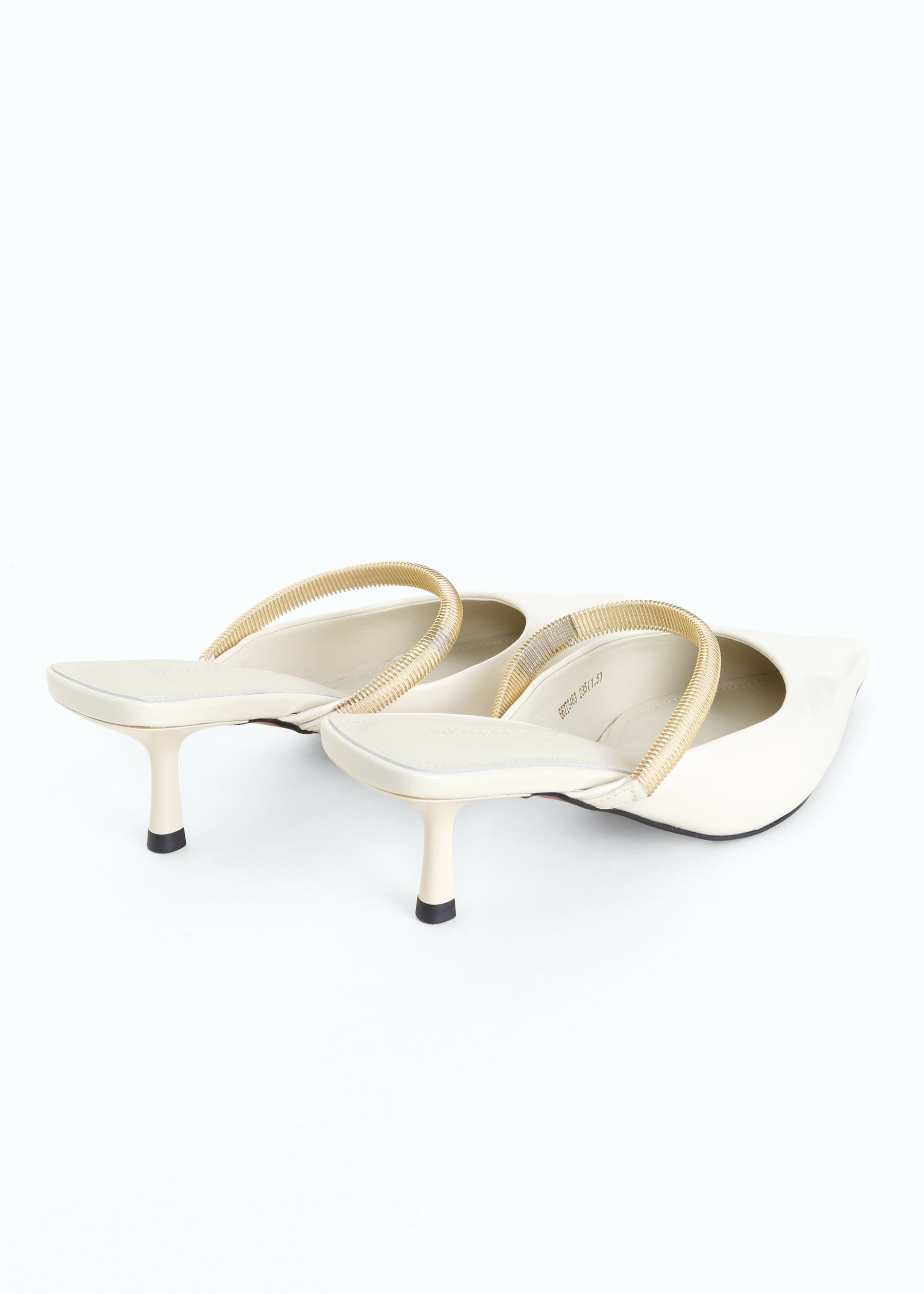 Slancio Kitten Heel Pump