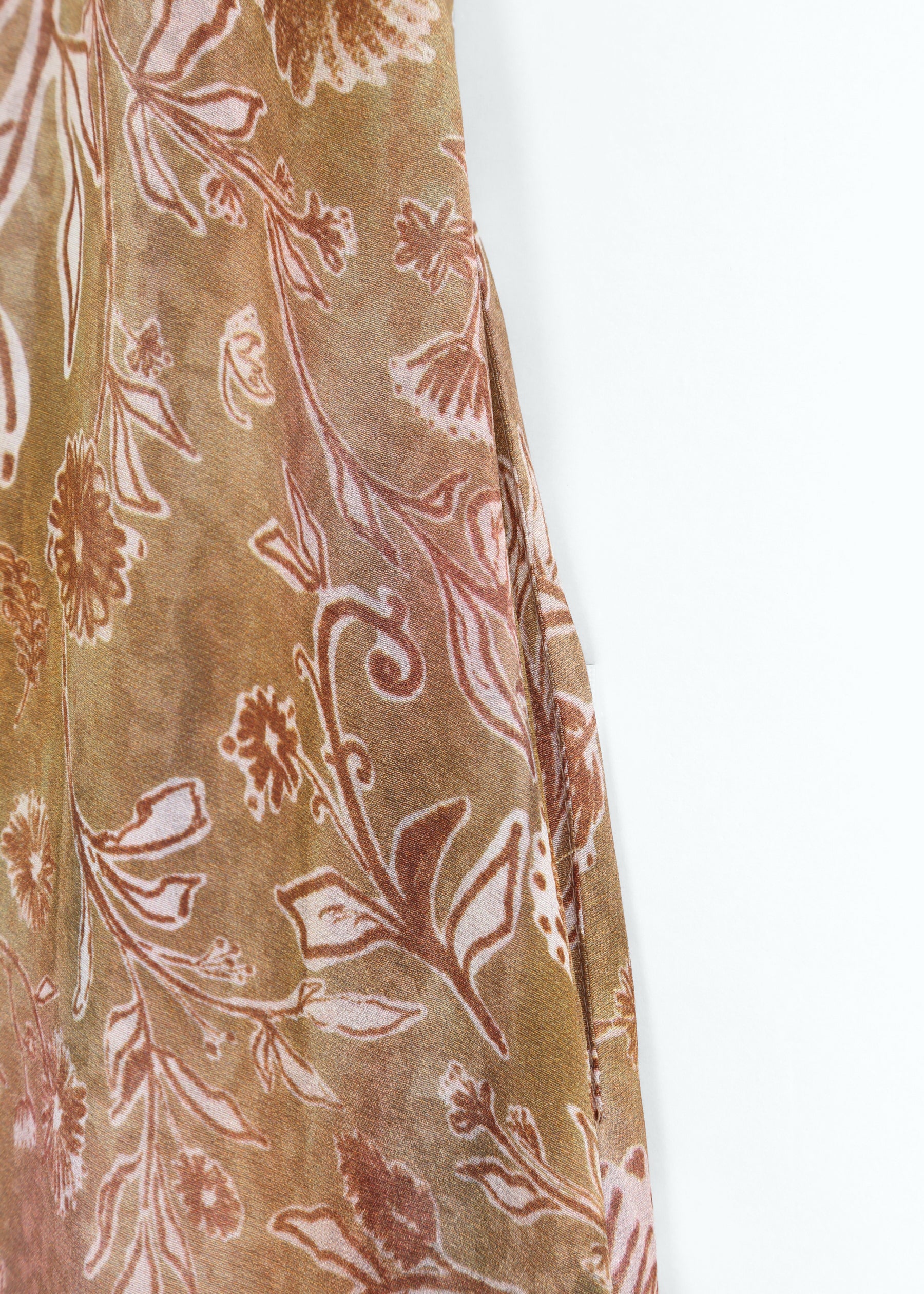 Sussurra Dress