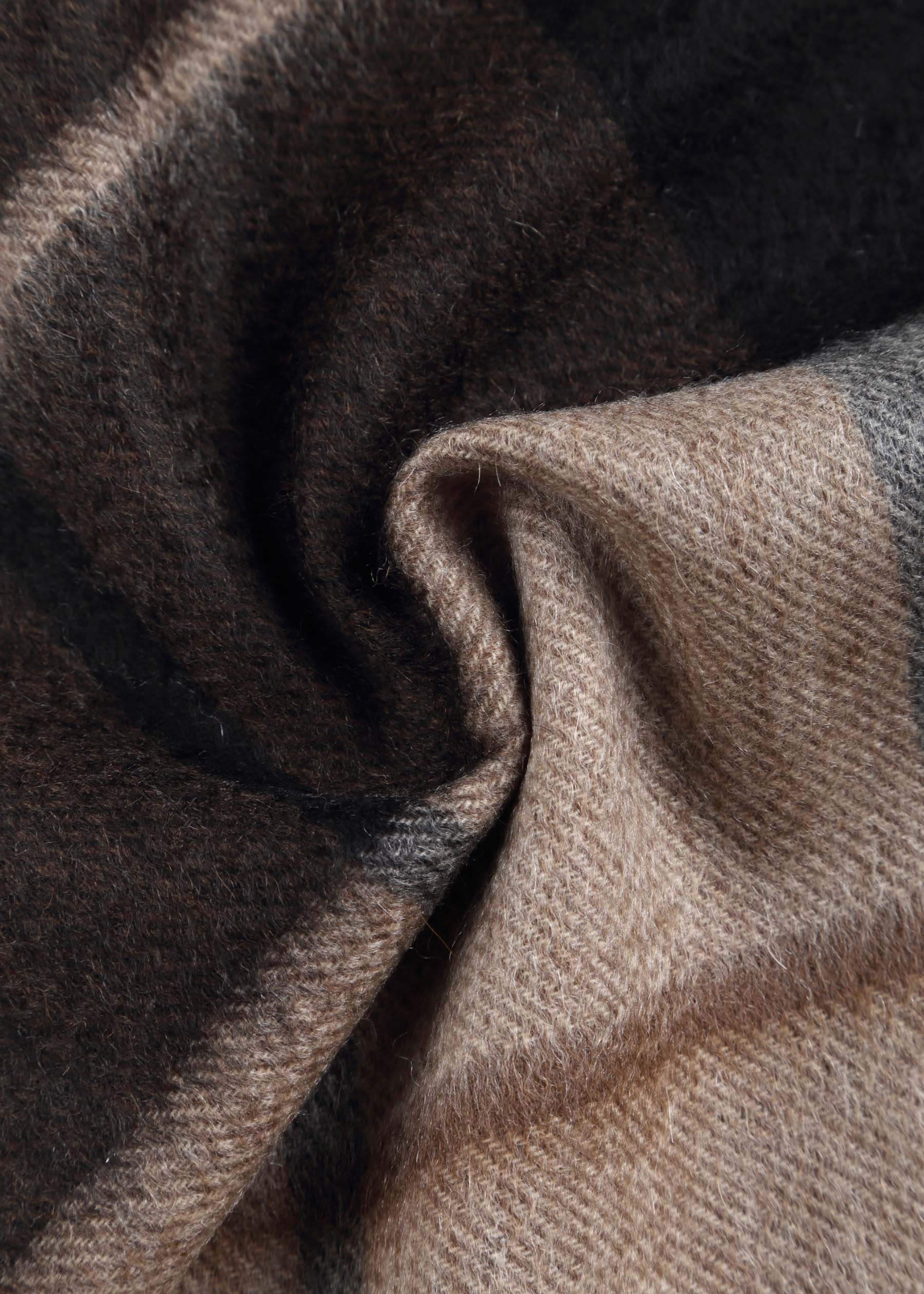 Cremisi Checked Shawl