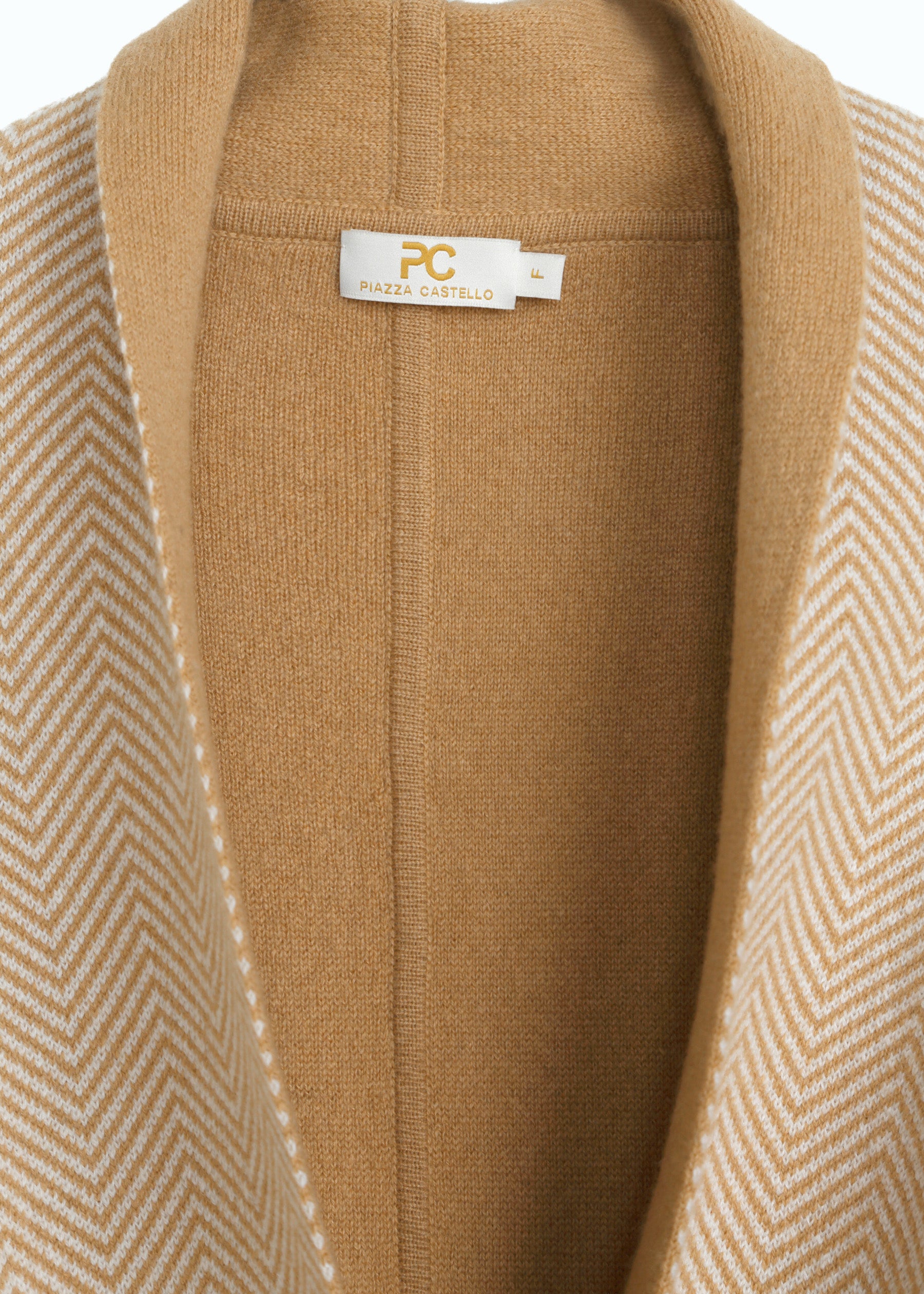Isaria Cape
