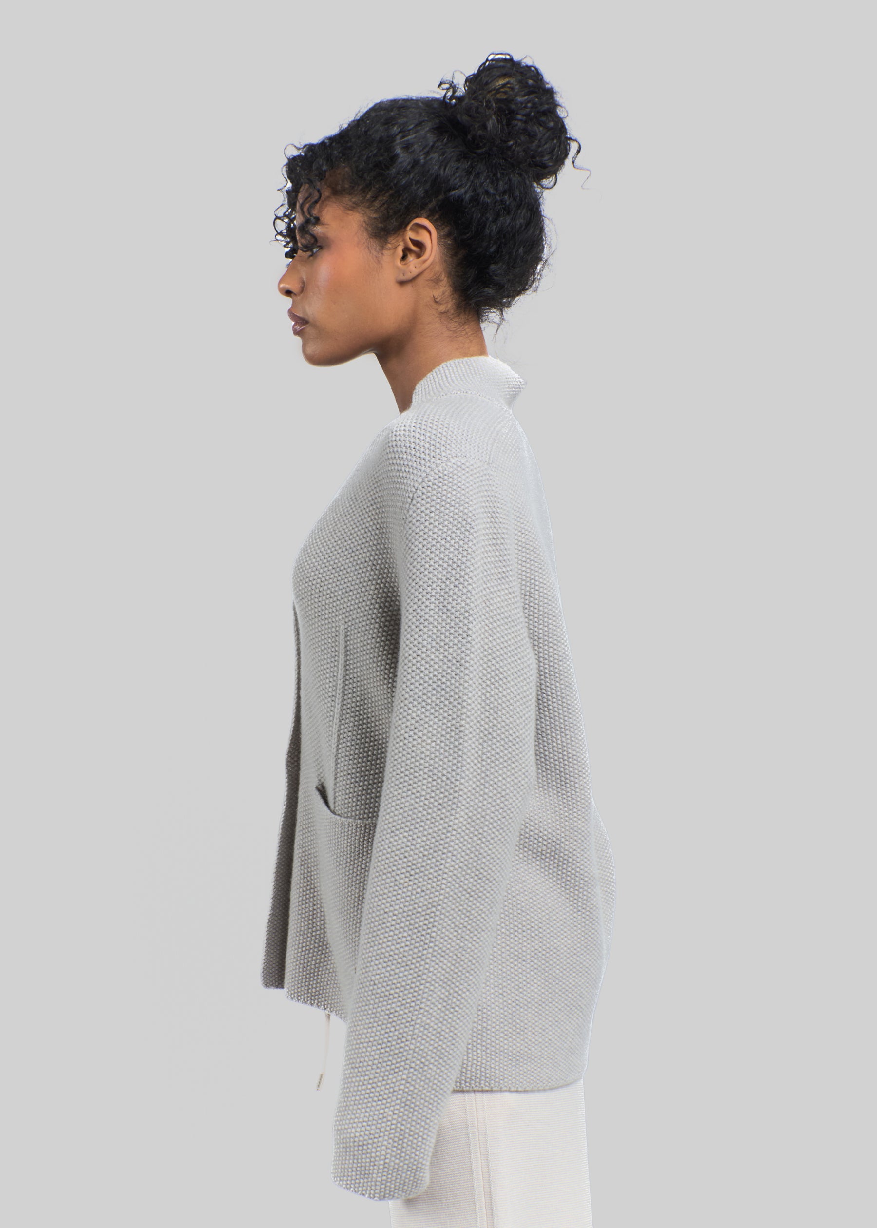 Poesia Two-Pocket Knit Cardigan