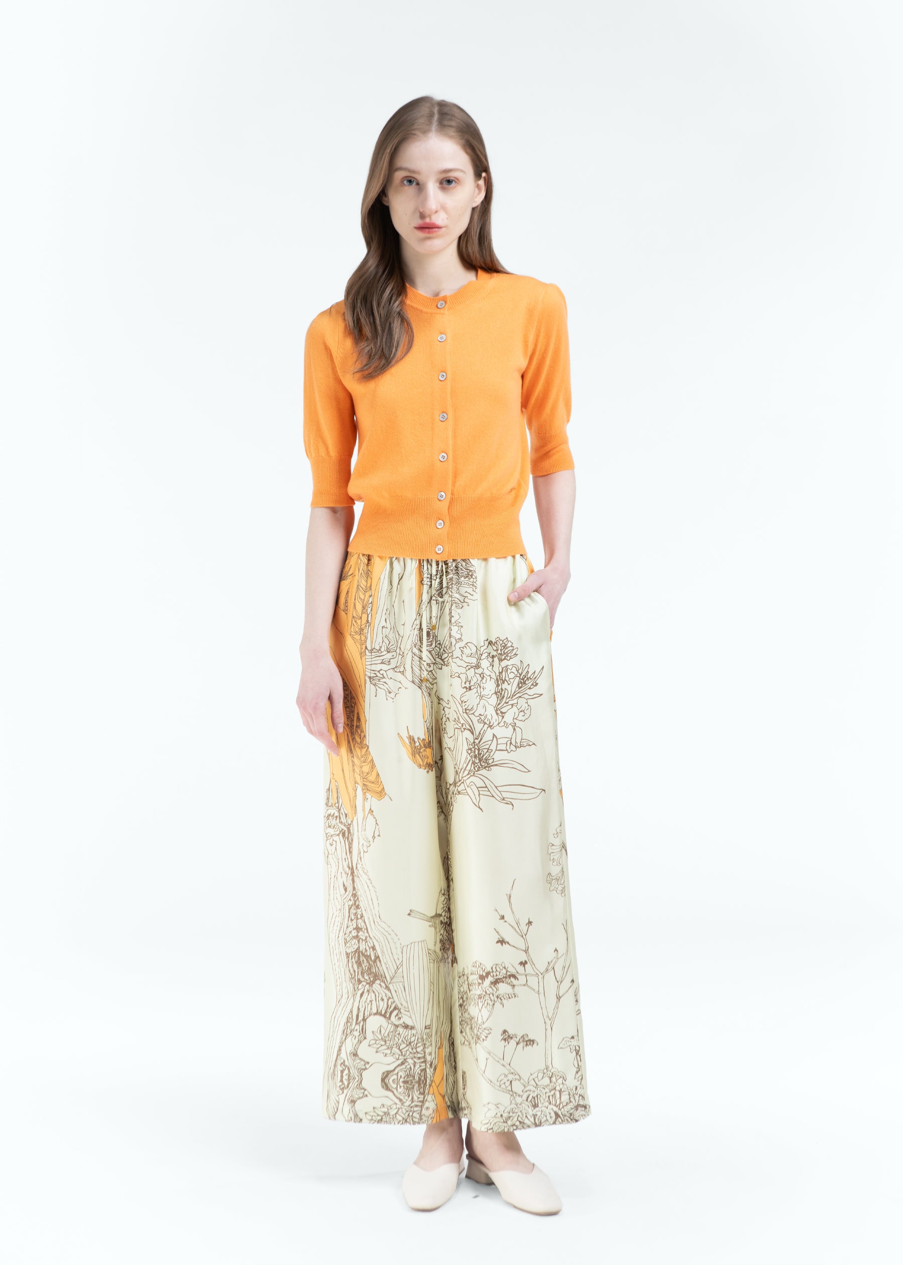 Bracciare Cashmere Cardigan with Mid Sleeves