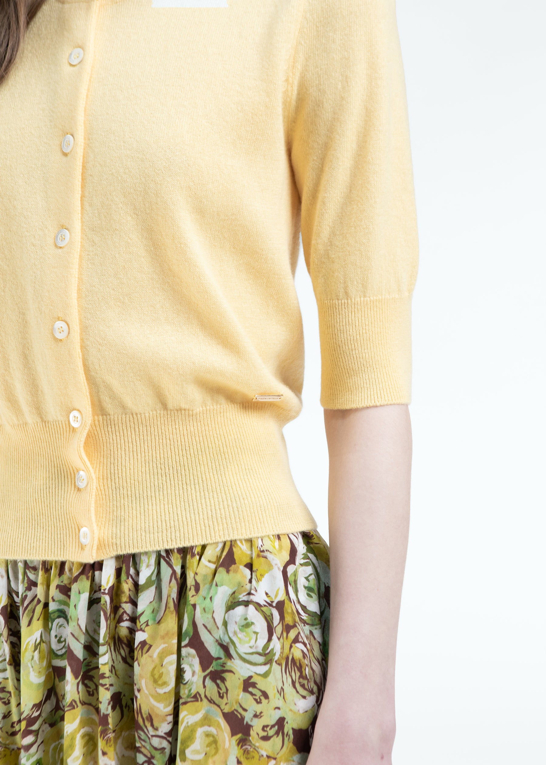 Bracciare Cashmere Cardigan with Mid Sleeves