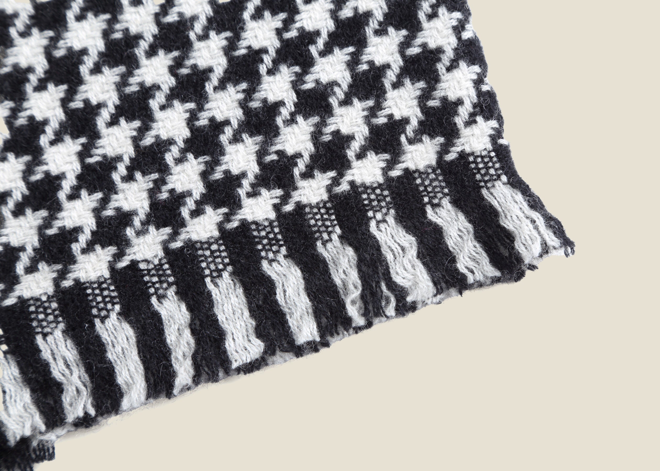 Allegra Houndstooth Cashmere Shawl