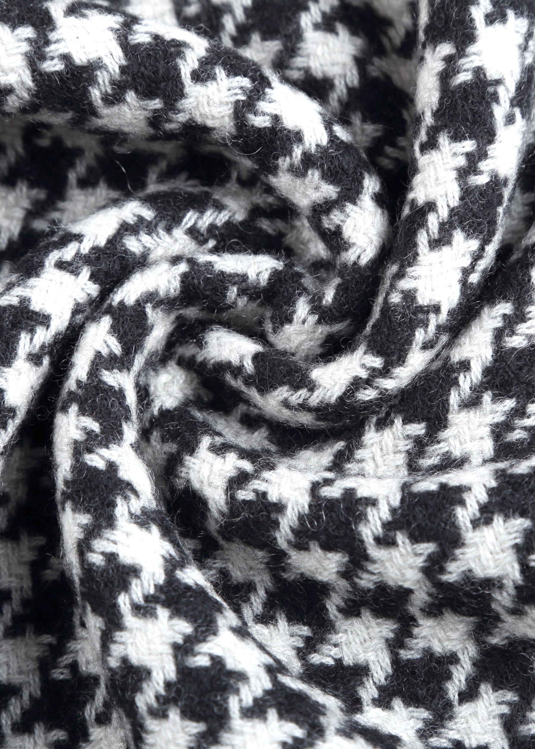 Allegra Houndstooth Shawl