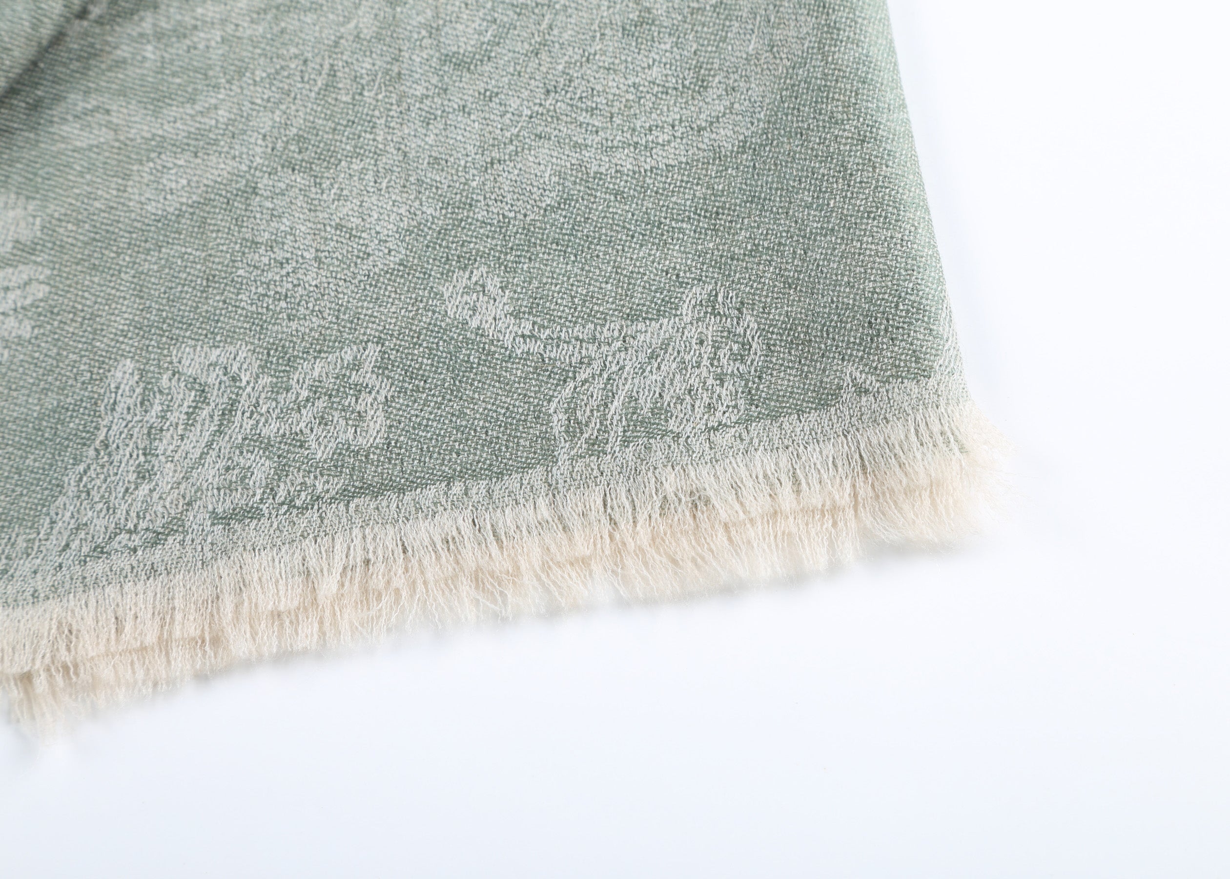 Flower Jacquard Cashmere Scarf