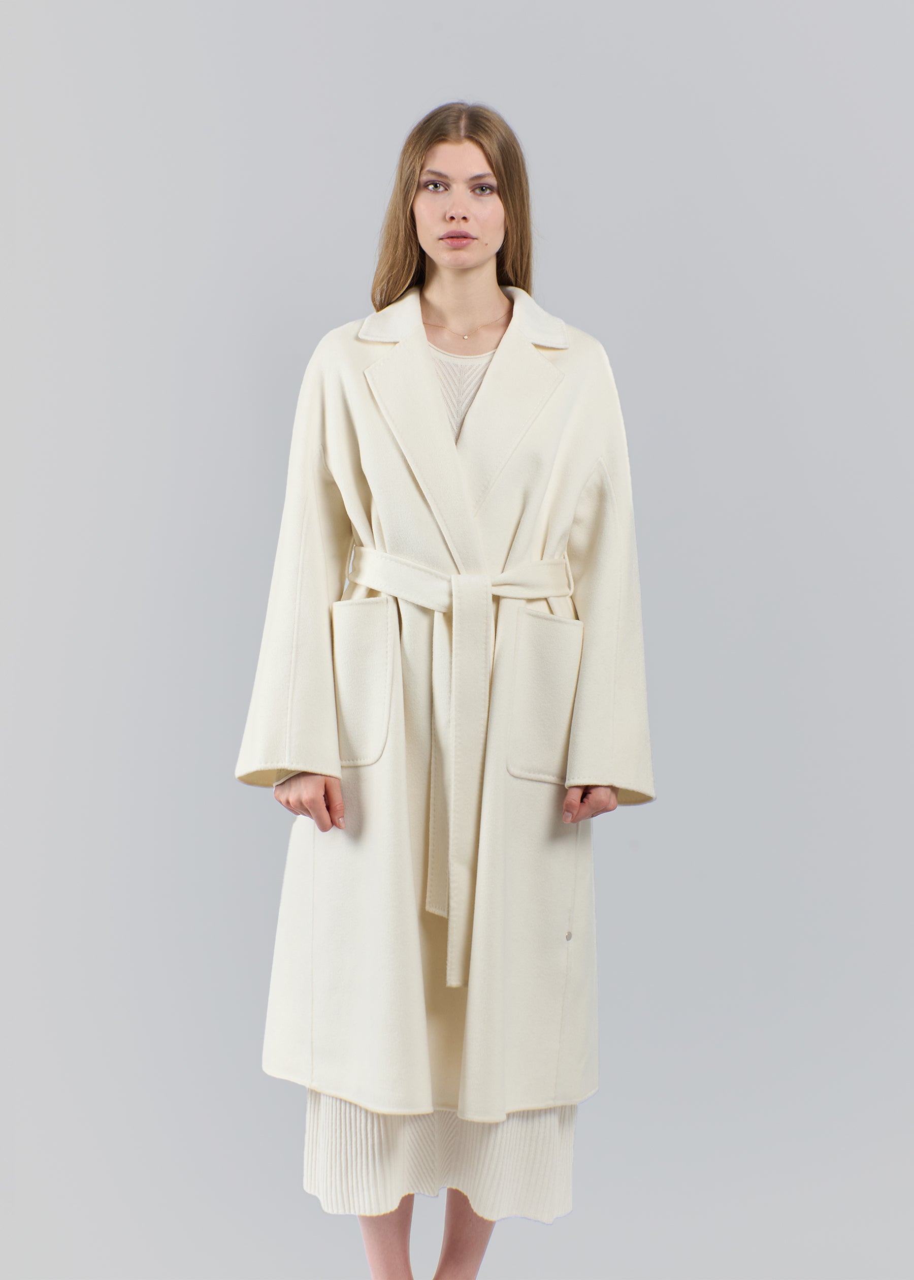 Cappotto lungo in baby cashmere con cintura