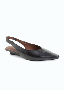 Prua Pointed Slingback Flat