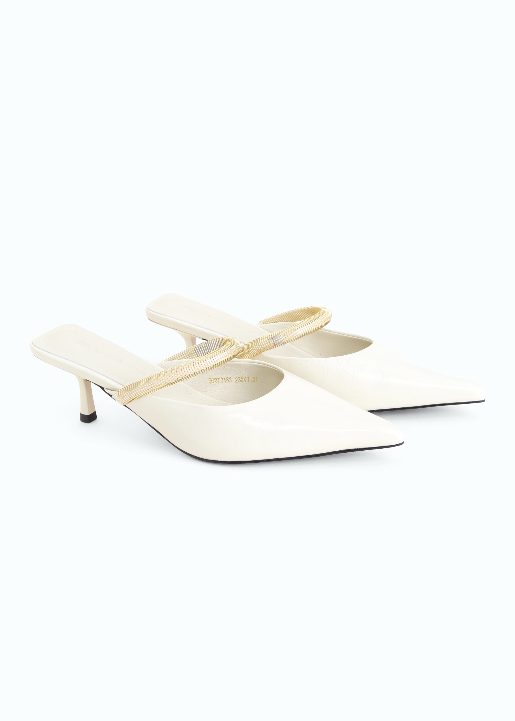 Slancio Kitten Heel Pump
