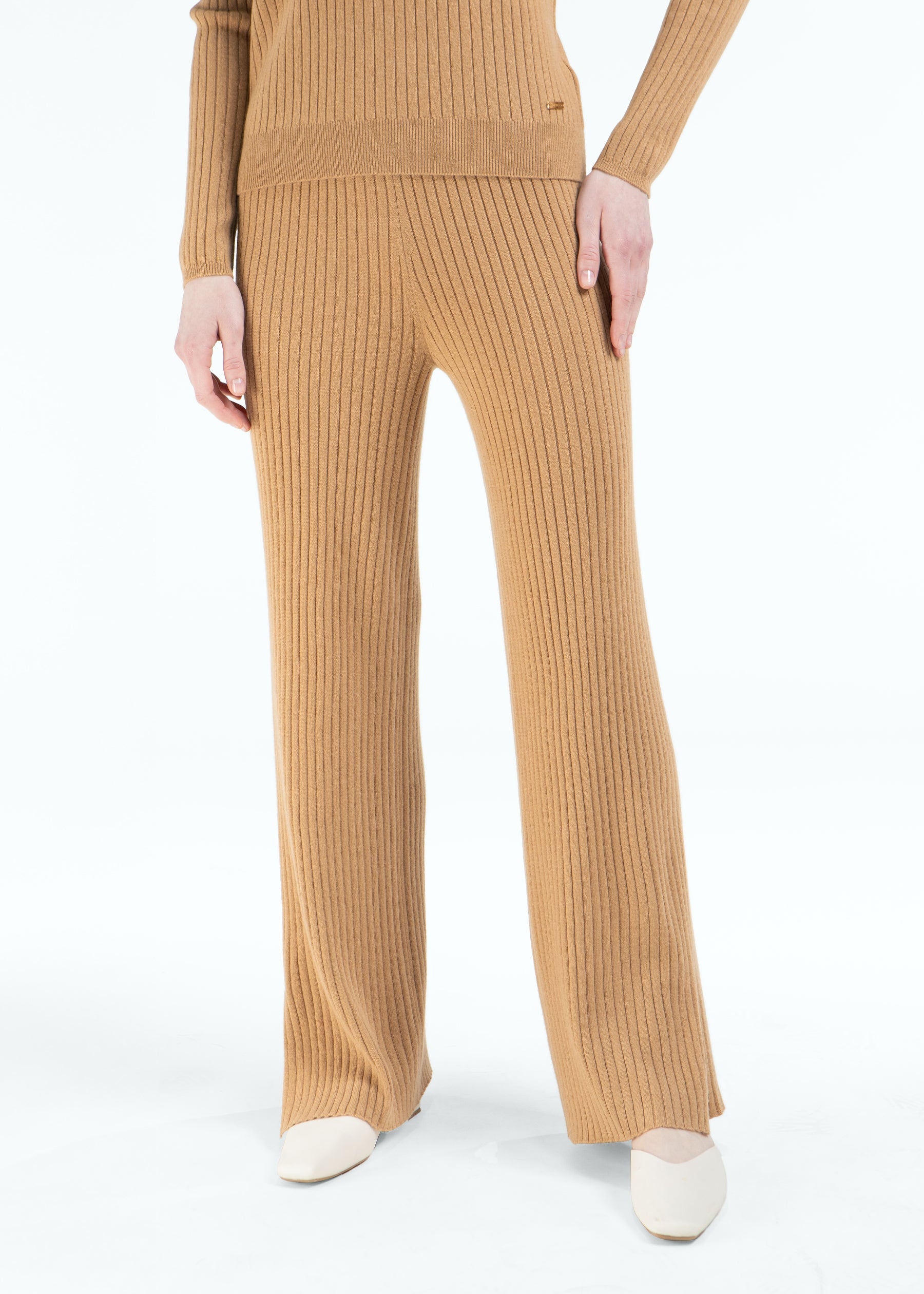 Celmara Ribbed Cashmere Trousers with Side Slits