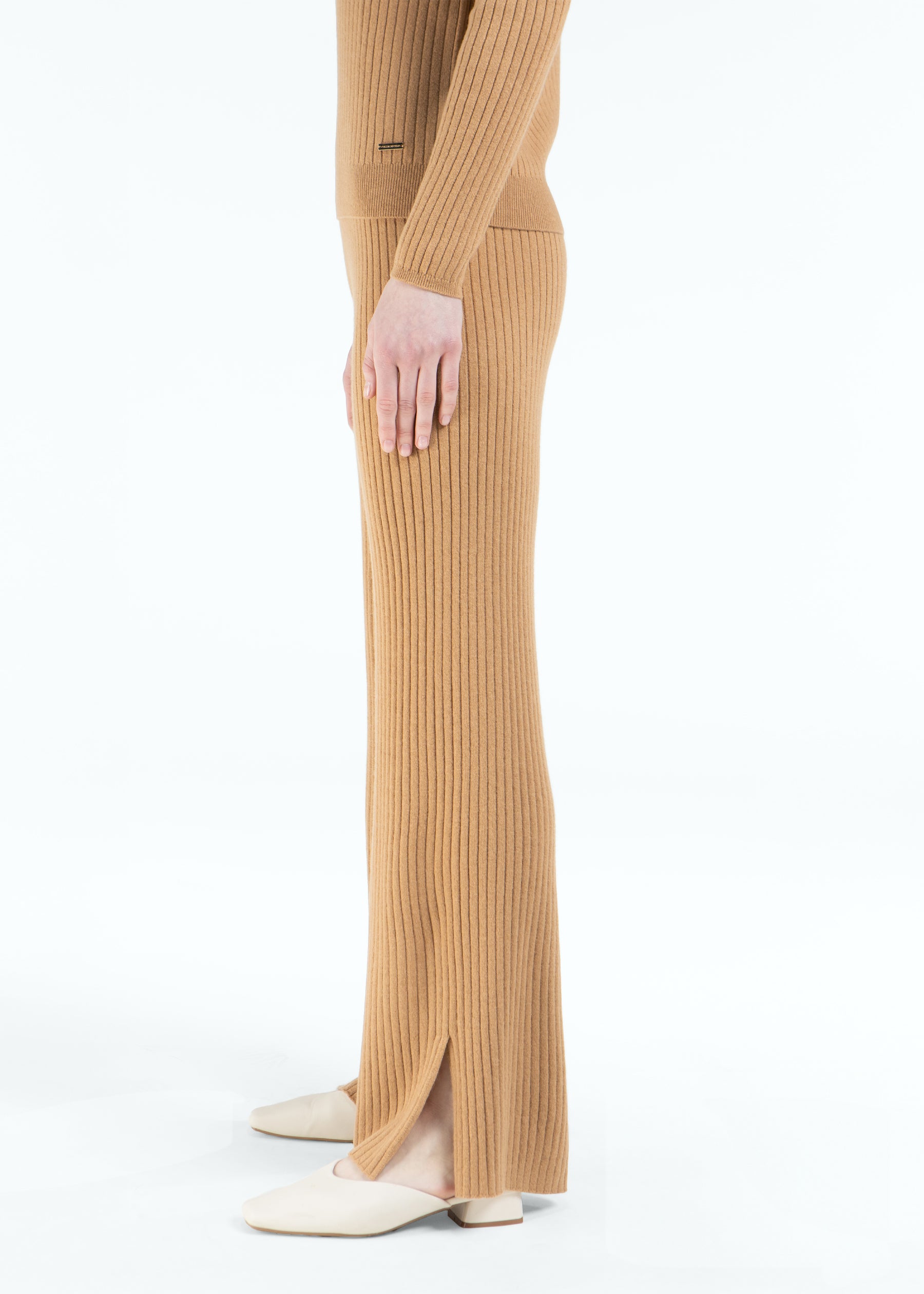 Celmara Ribbed Cashmere Trousers with Side Slits