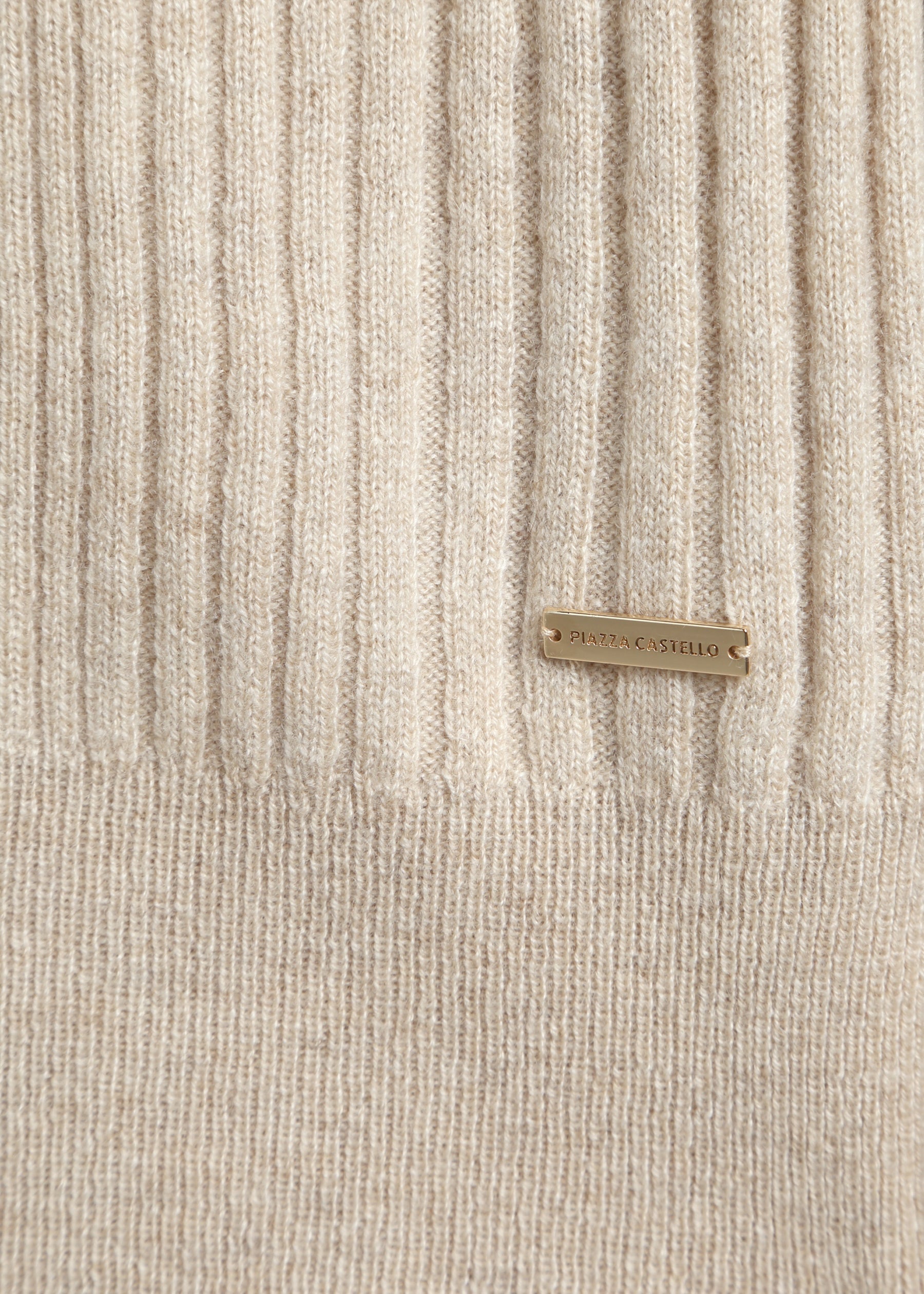 Stellara Ribbed Round Neck Cashmere Jumper