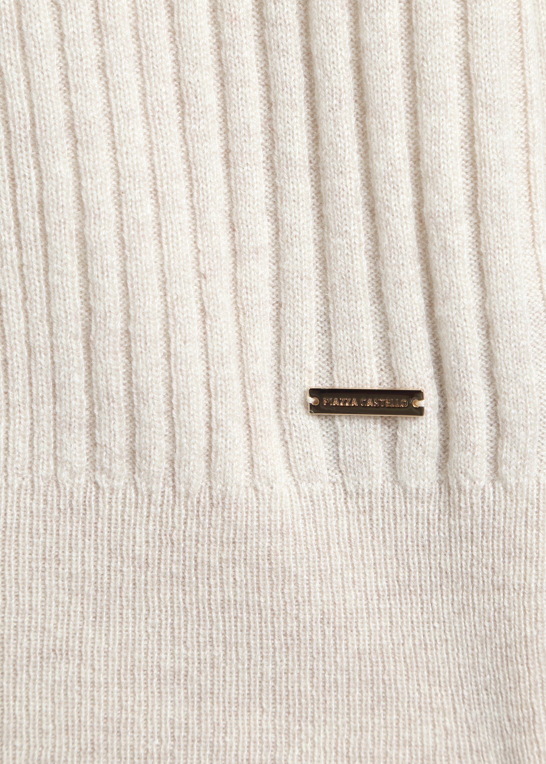 Stellara Ribbed Round Neck Cashmere Jumper