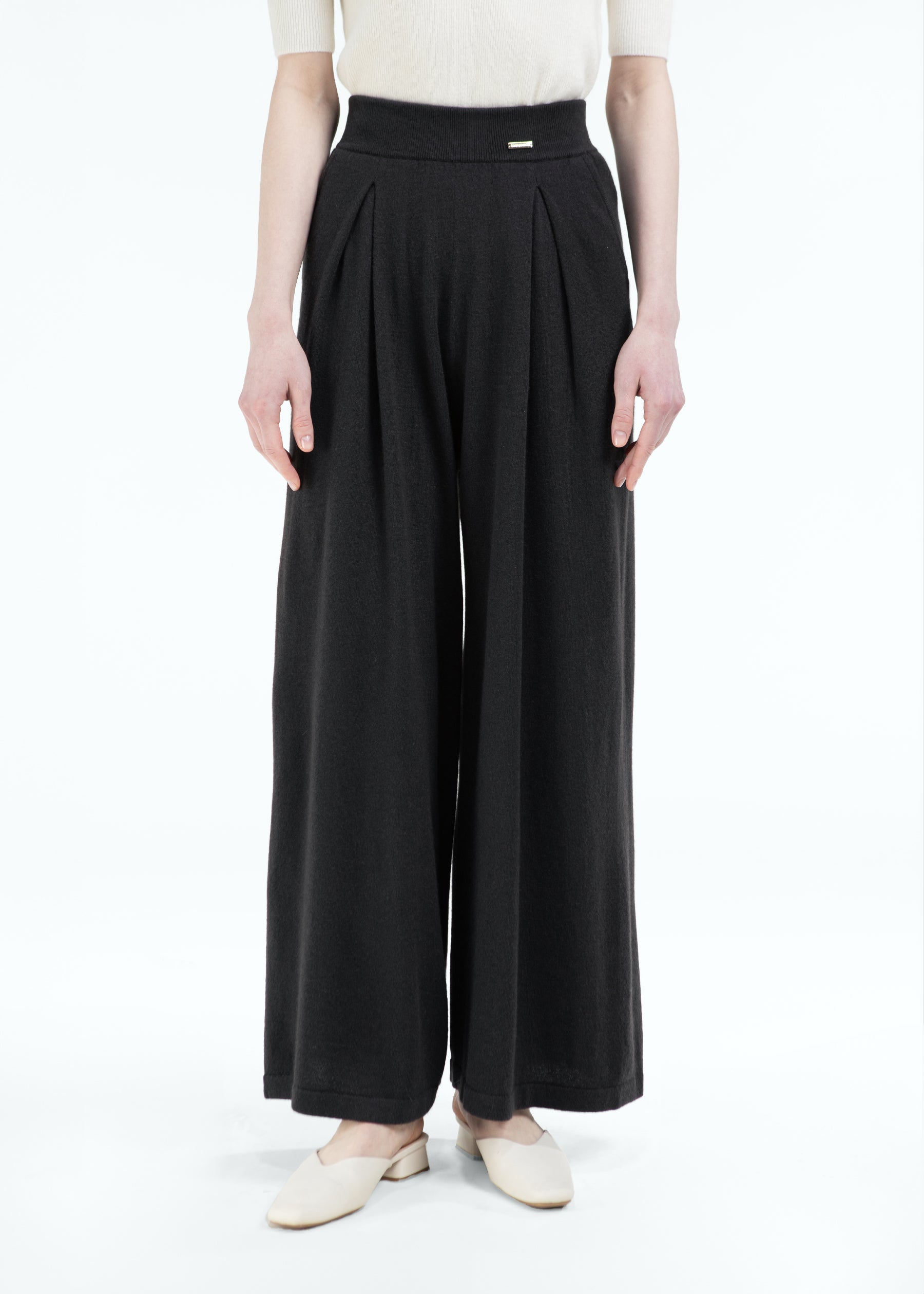 Velarno Box Pleated Cashmere Trousers