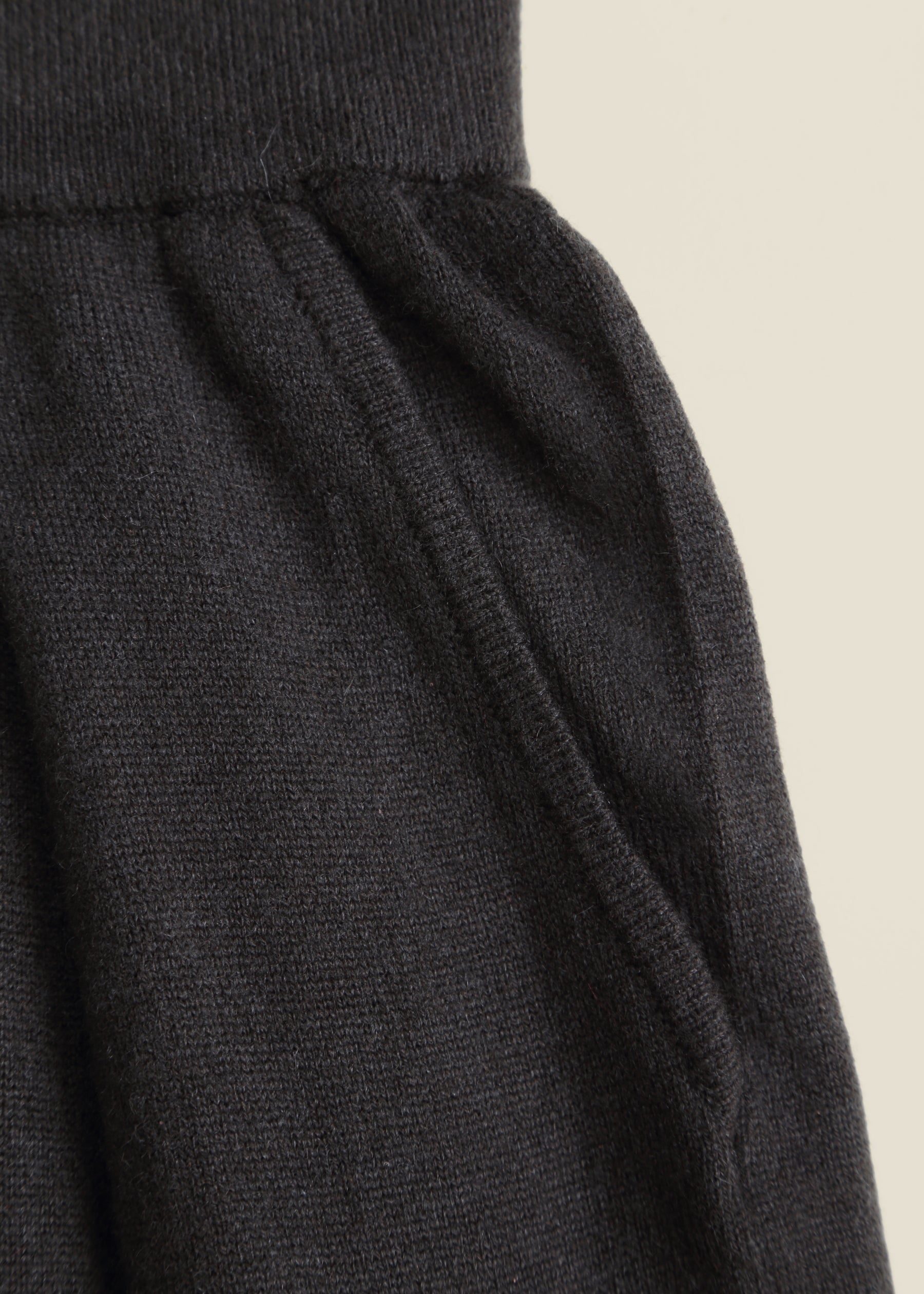 Velarno Box Pleated Cashmere Trousers