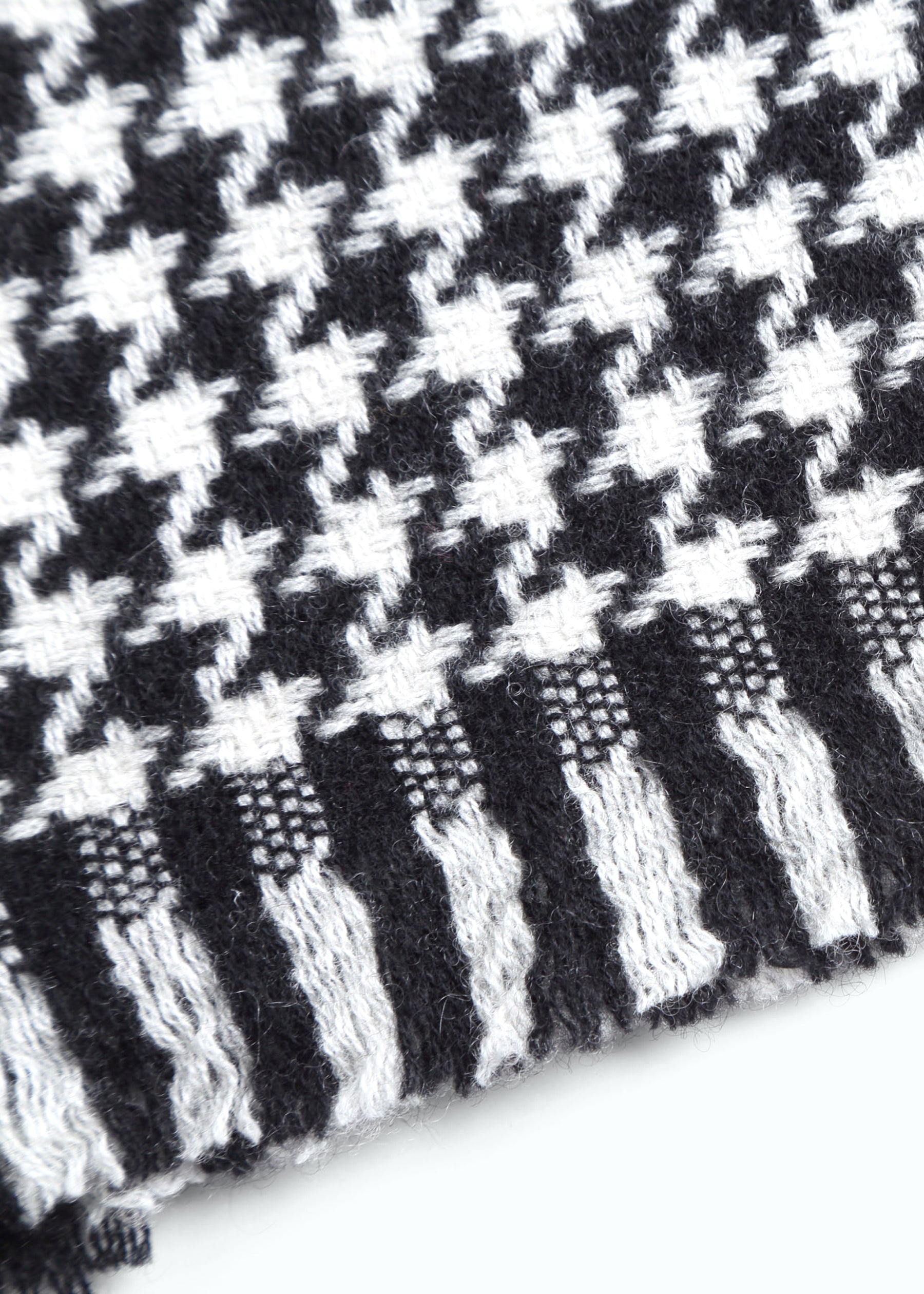 Allegra Houndstooth Shawl
