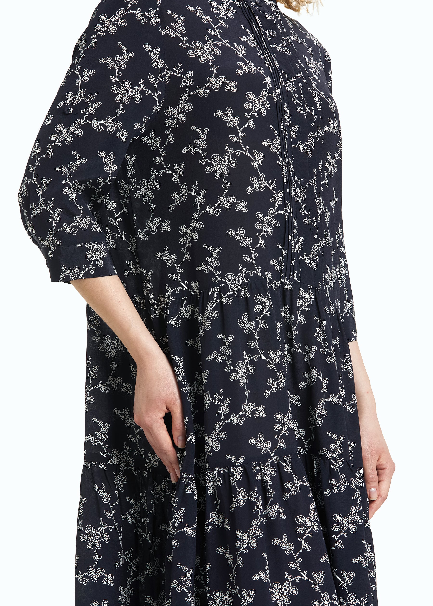 Viretta Dress